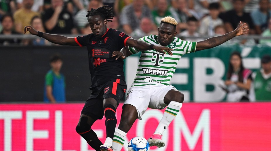 Súboj slovenských trénerov priniesol vyrovnaný duel. Bližšie do Európskej ligy má Ferencváros