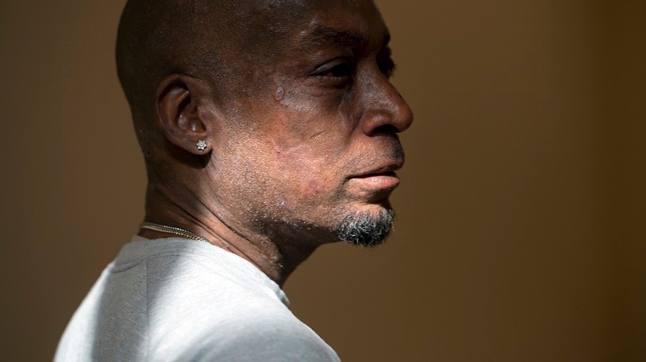 Zomierajúci muž vysúdil rekordné odškodné 289 mil. dolárov za výrobok na ničenie buriny