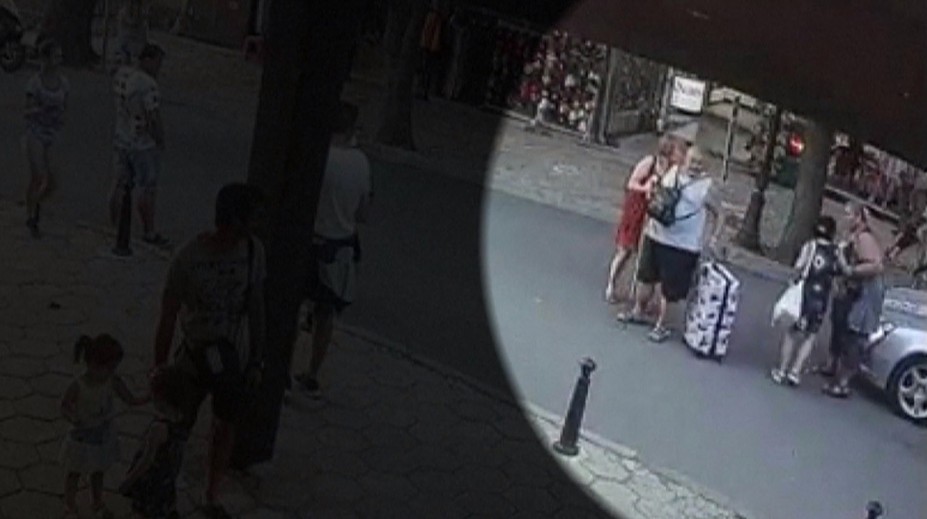 Do manželky nášho speváka vrazilo na dovolenke auto. Ešte horšie skončila ich kamarátka