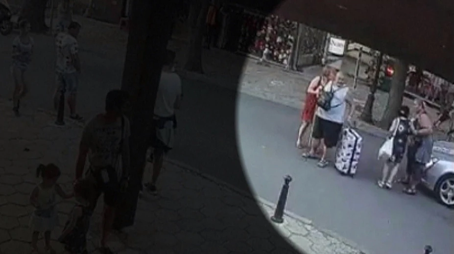Do manželky nášho speváka vrazilo na dovolenke auto. Ešte horšie skončila ich kamarátka
