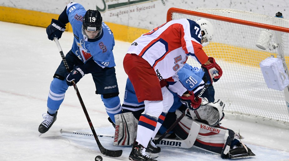 Slovan podľahol lídrovi KHL, Országh pochválil zverencov za dve tretiny