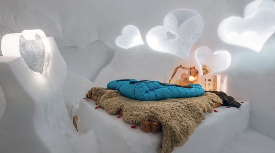 FOTO: Ubytovanie ako v zimnej rozprávke. Sezóna unikátnych hotelov z ľadu je už v plnom prúde
