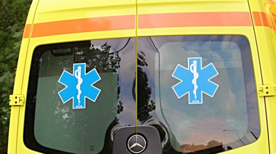 Hororová nehoda pri Galante: Sanitka s pacientmi narazila do stromu. Policajtov šokovalo, čo zistili