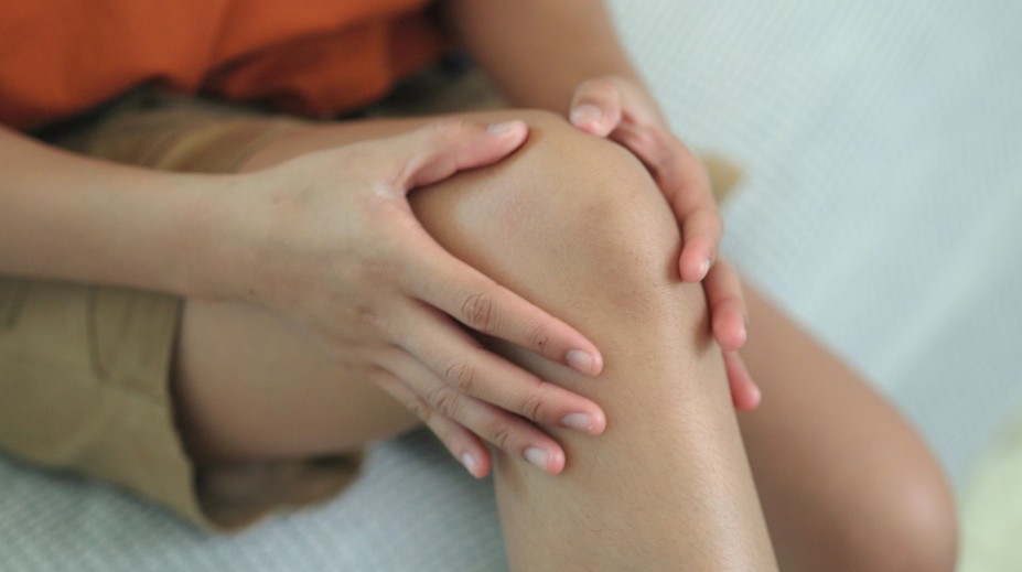 Bolesti kolien, slabín alebo chrbta? Skutočný zdroj môže byť inde, než si myslíte