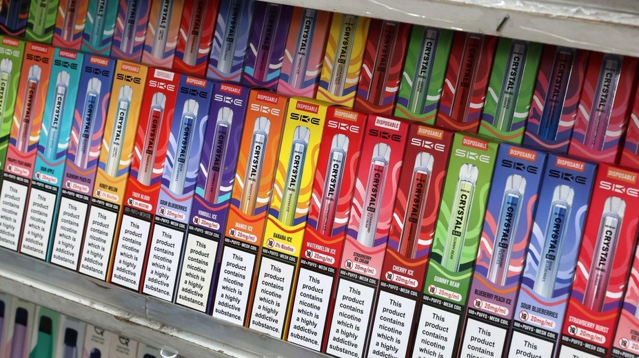 Znepokojivé výsledky kontroly Slovenskej obchodnej inšpekcie. Výrobky na fajčenie si ľahko kúpi každé štvrté dieťa