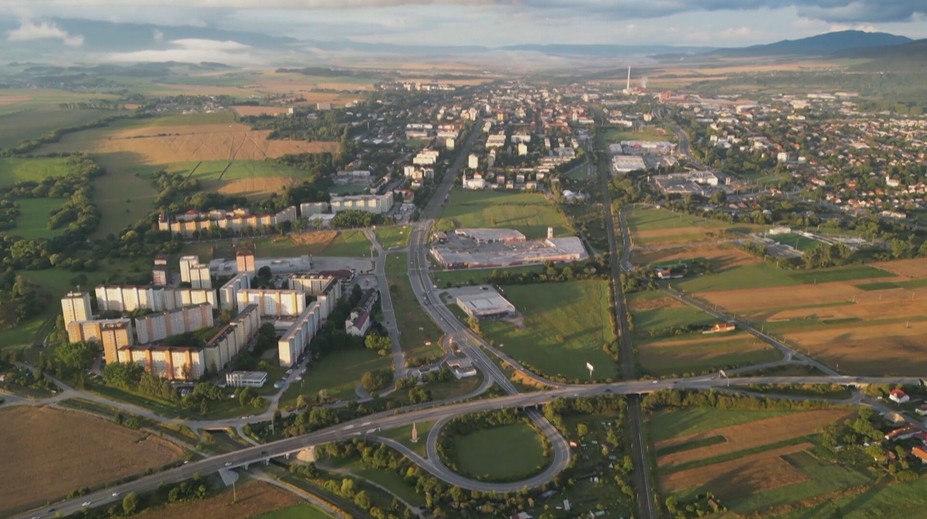 Slovensko starne. Odborník hovorí o viacerých dôvodoch, prečo v mestách ubúda ľudí