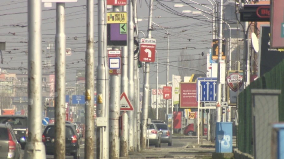 Ľady sa pohli. Vizuálny smog v Bratislave by sa mal zmierniť
