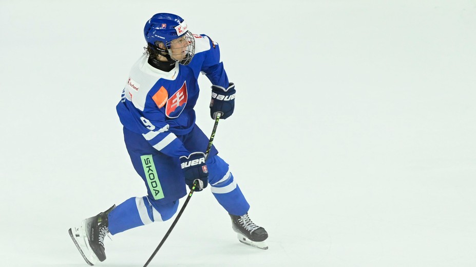 Nádej slovenského hokeja mení v zámorí pôsobisko. Luka Radivojevič smeruje do Bostonu