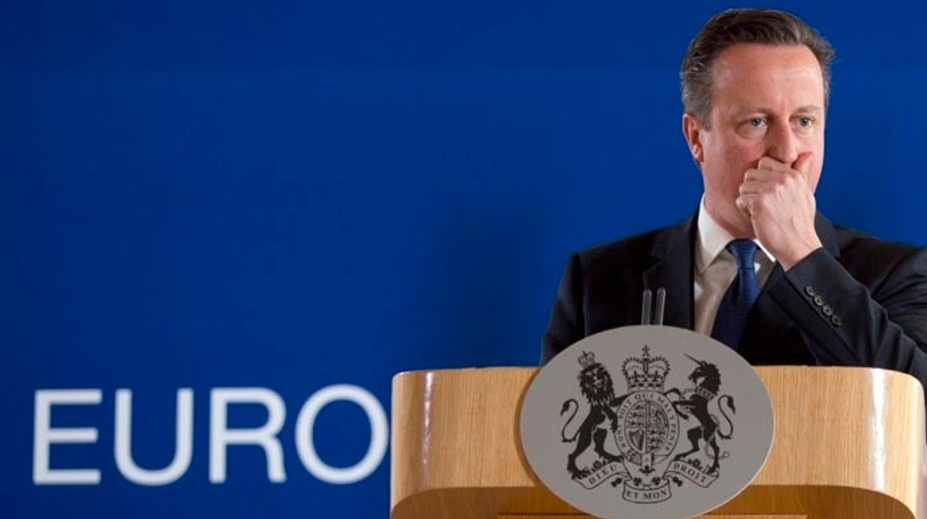 Ak by Británia vystúpila z EÚ, bola by "zbabelcom", povedal Cameron