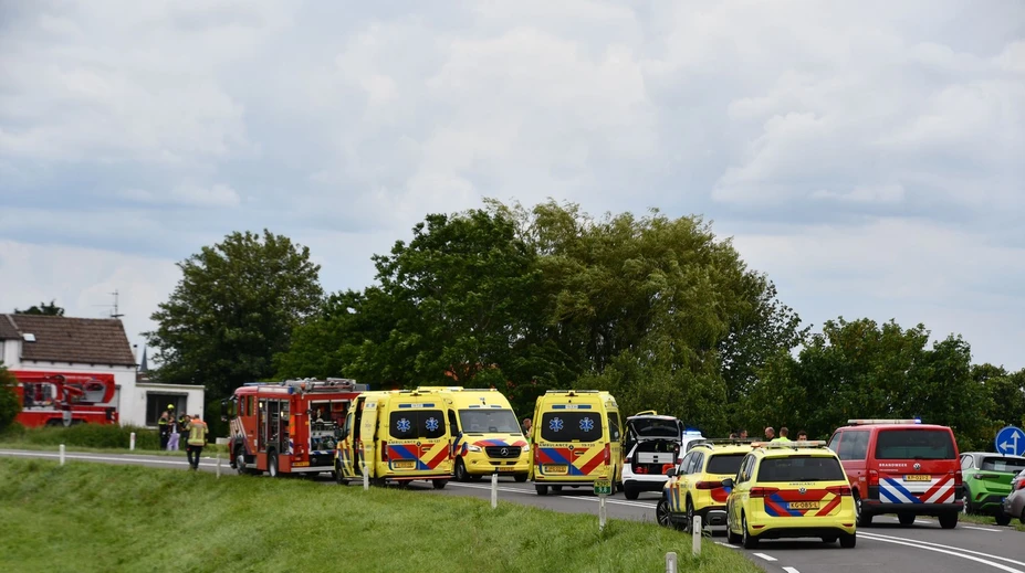 FOTO: Do skupiny žiakov v Holandsku narazilo auto. Hlásia štyri obete vrátane troch detí