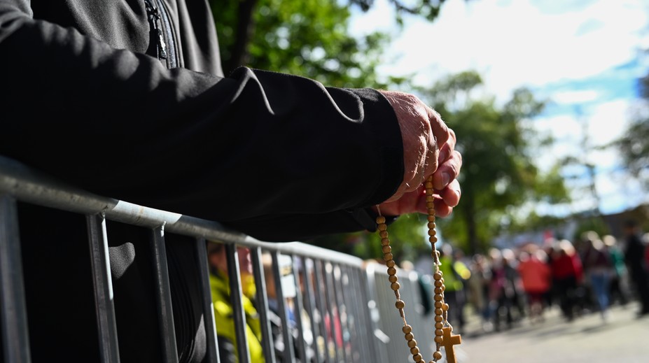 Modlili sa, ďakovali, ale aj prosili o pomoc. Na púti v Šaštíne sa stretli tisíce veriacich