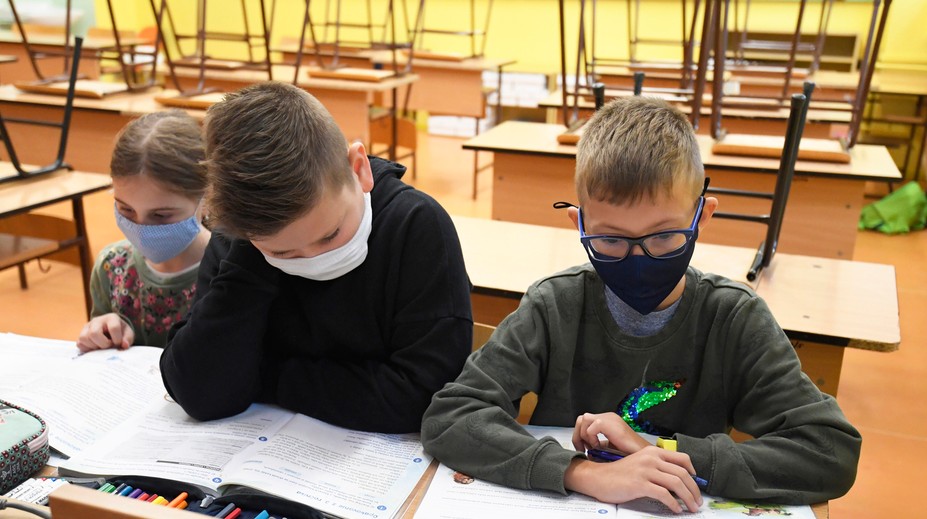 Deviataci zo sociálne znevýhodneného prostredia cez pandémiu zaostali vo vedomostiach