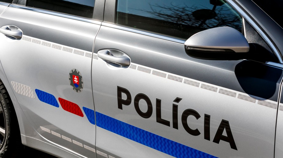 Šokujúci prípad z Bratislavy: Vychovávateľ mal obťažovať viaceré školáčky. Fotil a nakrúcal si ich intímne partie