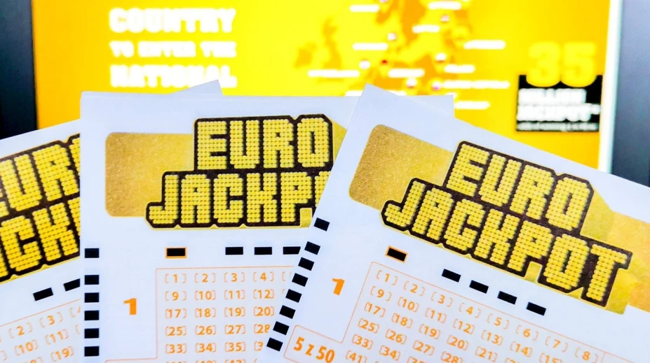 Dvaja Slováci môžu strieľať šampanské. V Eurojackpote vyhrali peniaze, ktoré im zmenili život
