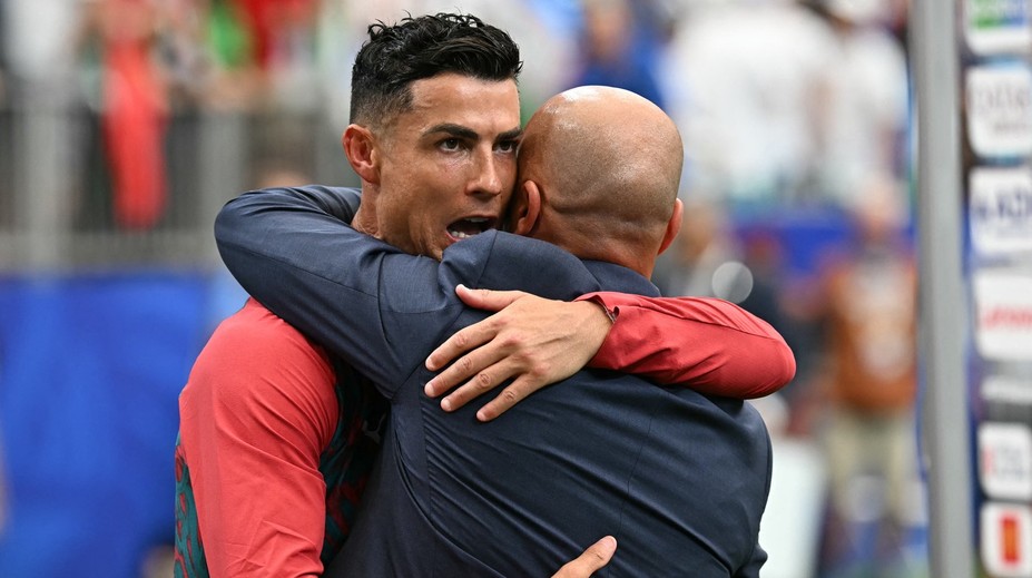 Diktuje si Cristiano Ronaldo podmienky? Bývalý hráč Chelsea kritizuje trénera: Podlieza mu