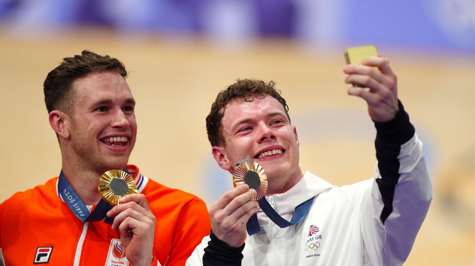 Nevinné vyšmyknutie činky a bolo vybavené. Cyklistická hviezda šokujúco končí kariéru