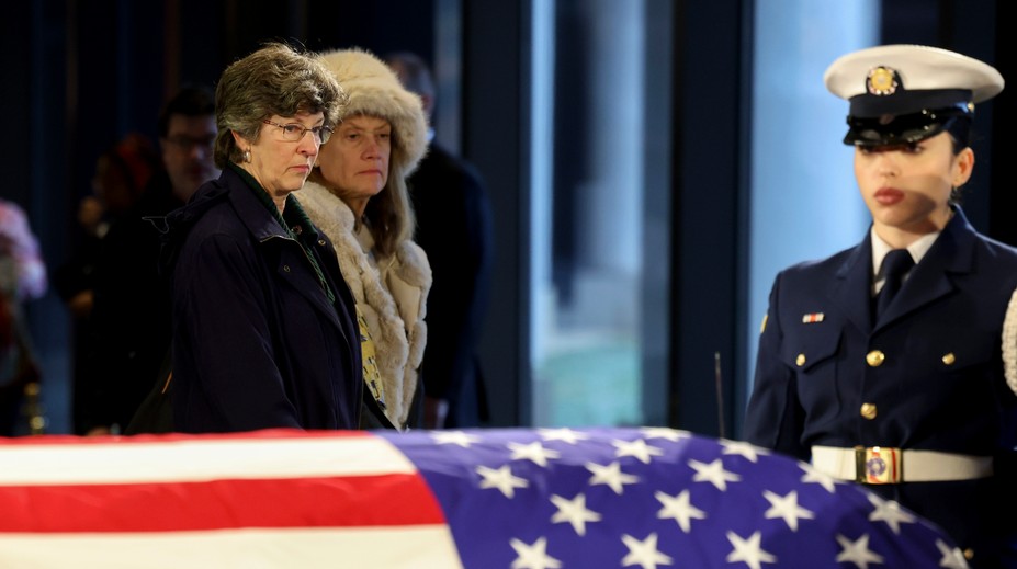 Telo amerického exprezidenta Cartera verejne vystavili vo Washingtone