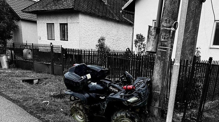 Jazda na štvorkolke sa skončila tragicky: Po náraze do stĺpa zomrel 34-ročný muž