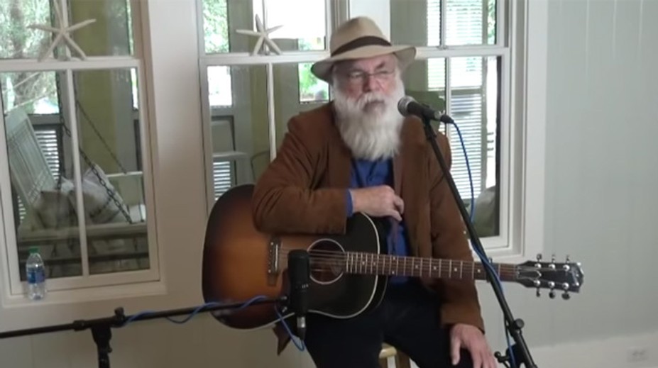 Tragédia na festivale: Uznávaný folkový spevák († 71) zomrel priamo na pódiu