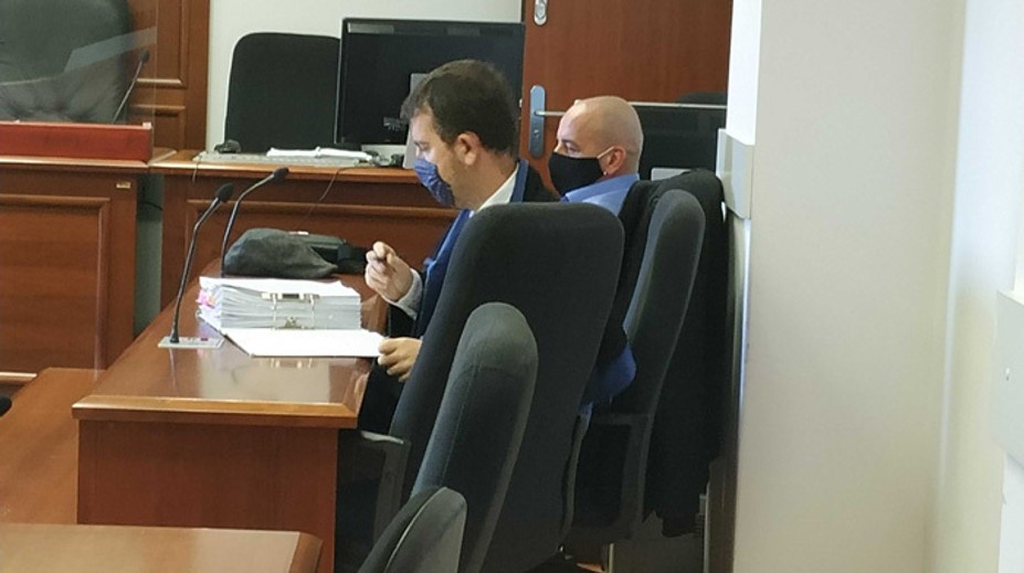 Exfunkcionár NAKA Štefan Šaróka sa dohodol na vine a treste