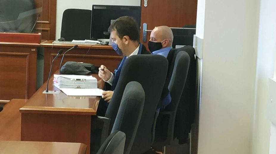 Exfunkcionár NAKA Štefan Šaróka sa dohodol na vine a treste