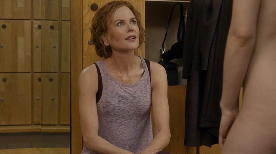 Pred Nicole Kidman sa postavila holá žena. Ona sa len prizerala