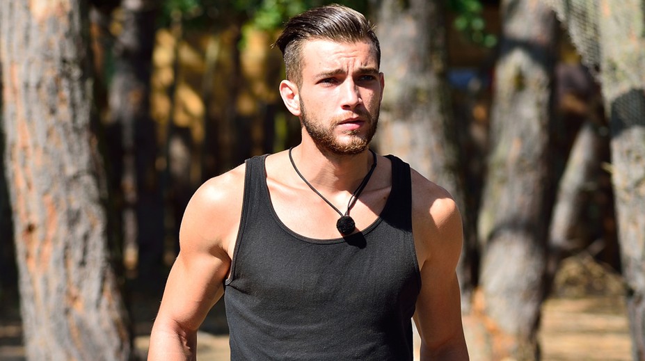 Najlenivejší farmár sa pochválil obrovským tetovaním! Je skutočne jeho?