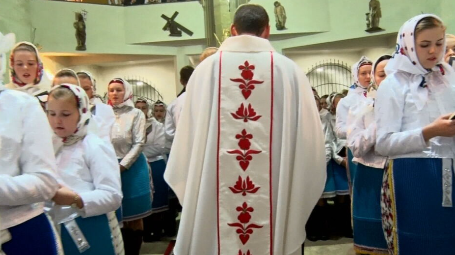 Nová štúdia odhalila pravdu o zbožnosti Slovákov. Modlíme sa čoraz menej a kostoly viac ignorujeme