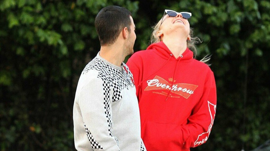 Svadba ako z rozprávky! Slávny pár ukázal svetu jediný záber