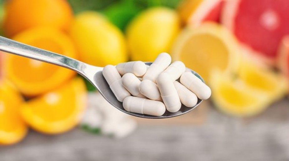 Pomáha imunite, no zázraky nečakajte. Odborníci vyvracajú mýty o obľúbenom vitamíne