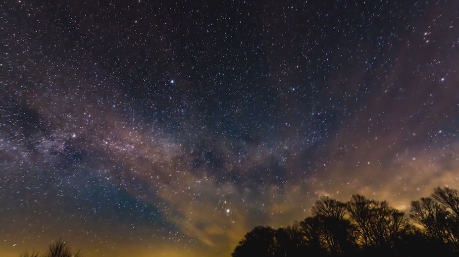 Pozrite sa na oblohu: Padá vesmírny prach starý miliardy rokov. Lyridy vrcholia aj nad Slovenskom