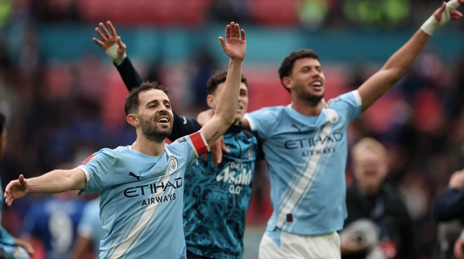 Manchester City oslavuje triumf v FA Cupe. Guardiola sa teší z jubilejnej trofeje