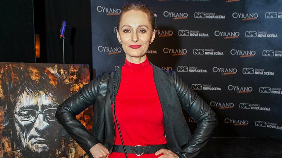 Karin Olasová v odvážnom negližé! Poriadne zamotala hlavu jednému z kolegov