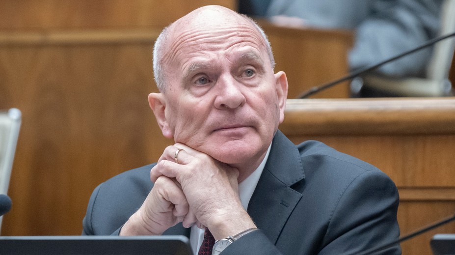 KDH víta zmenu ústavy, František Majerský a František Mikloško ostávajú v poslaneckom klube