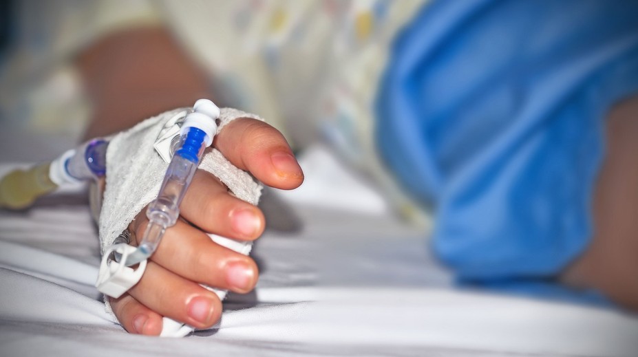 Omyl zdravotníkov zničil šance druhého chlapca. Lekári zhodnotili, že ďalšiu operáciu by neprežil