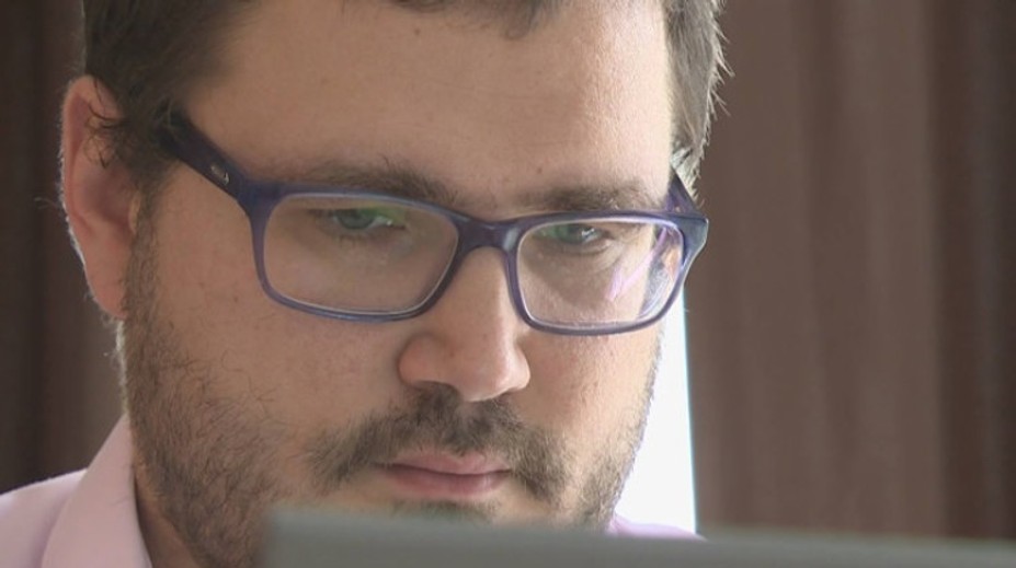 Prokuratúra sťahuje obžalobu na bývalého novinára Lukáša Milana pre ohovoránie