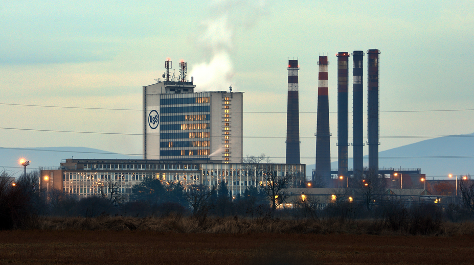 Zamestnanci U. S. Steel Košice budú v máji pracovať len štyri dni týždenne