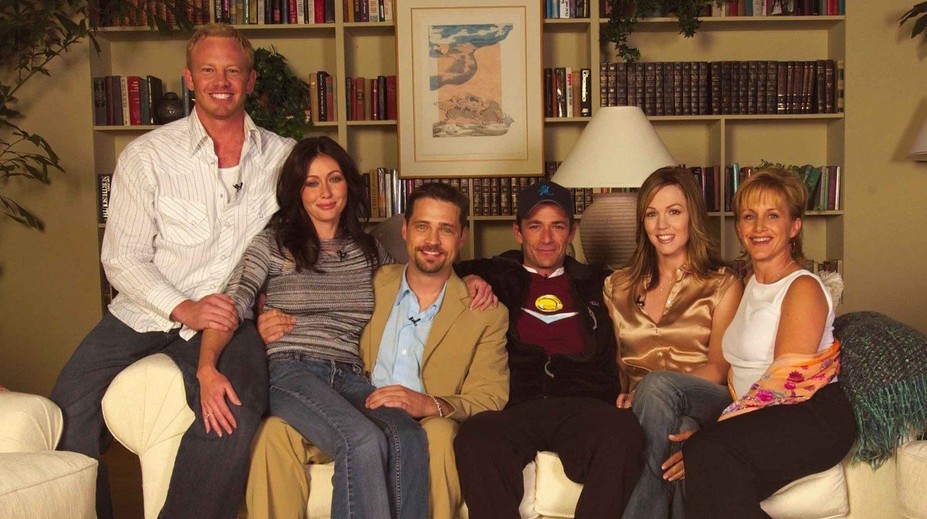 Hviezda seriálu Beverly Hills oznámila rozchod. Statusy bývalého páru sú veľavravné