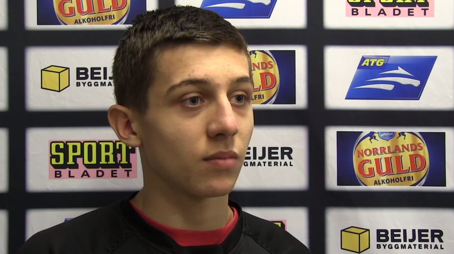 Len 16-ročný slovenský hokejový talent prepísal históriu švédskej ligy