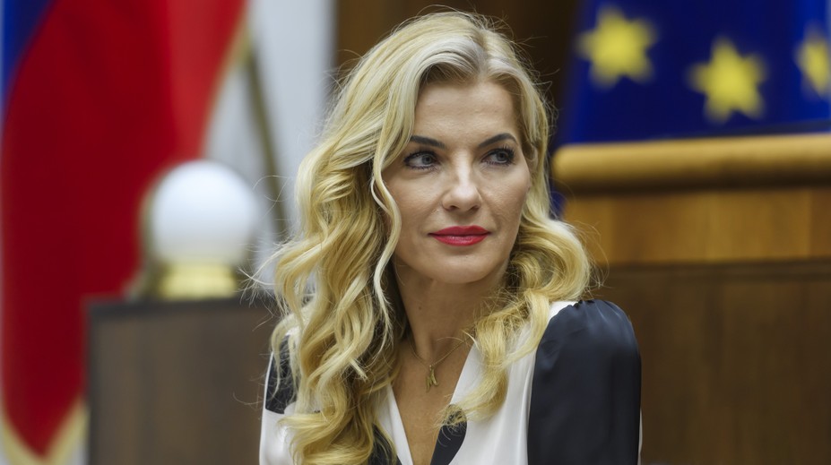 Šimkovičová démonizovala psychiatrických pacientov. Tvrdé odkazy od známych osobností aj odborníkov, ministerka reaguje
