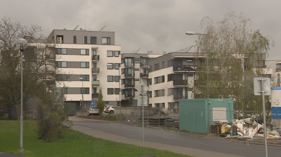 Vláda prišla s novým stavebným zákonom. Minister Ráž sľubuje menej byrokracie a rýchlejšiu výstavbu