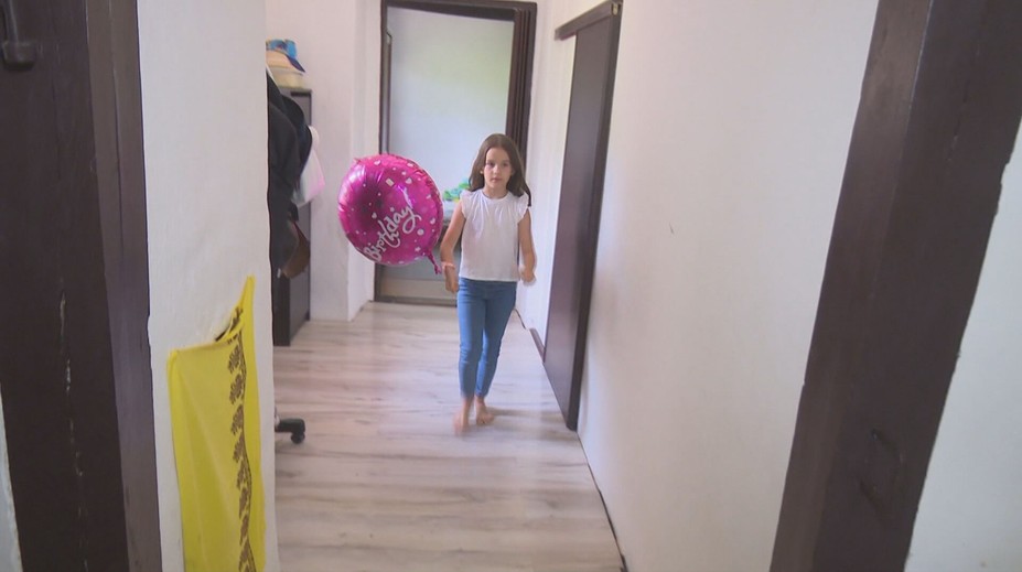 Z narodeninovej zábavy celoživotná trauma: Noemi vdýchla hélium, okamžite sa zosunula k zemi