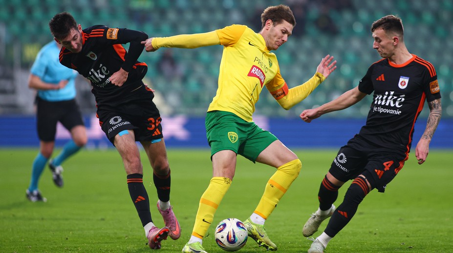 VIDEO: Nádherný zásah z priameho kopu i nevinný rozhodujúci teč. Ruža po Slovane oskalpovala aj Žilinu