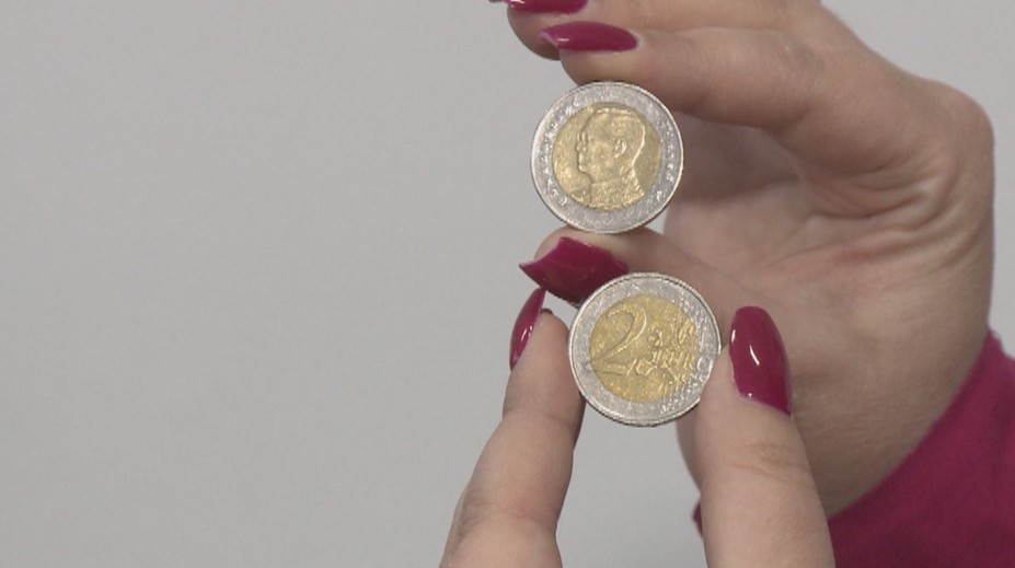 Pozor na výdavok! V obehu je minca, ktorá sa náramne podobá na našu dvojeurovku