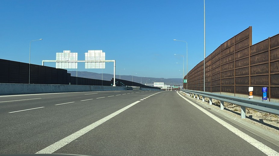 D1 pri Bratislave bude neprejazdná. Vodiči sa musia pripraviť na obchádzky a dopravné obmedzenia