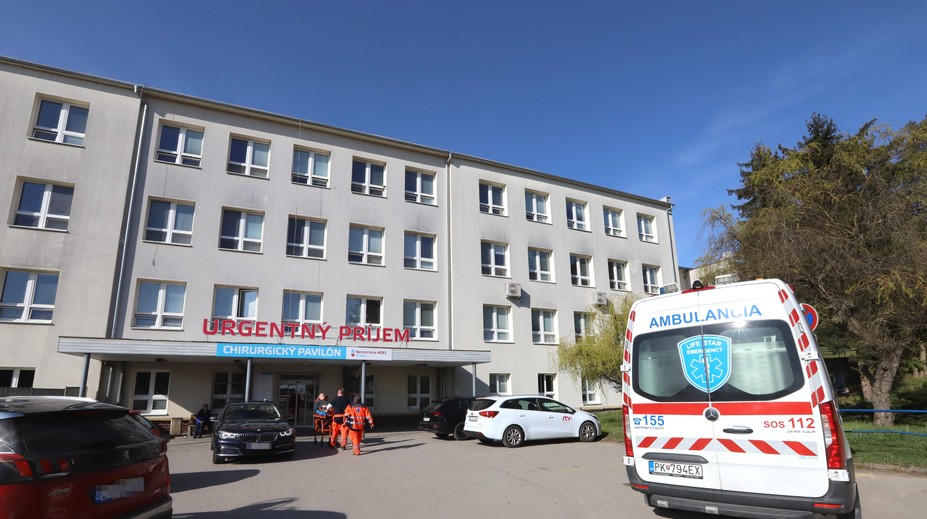 Urgent vo Zvolene praská vo švíkoch, ľudí trápi infekčné ochorenie