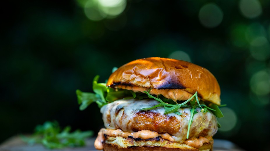 Domáce burgre ako z vychýrených reštaurácií. Šefkuchár prezradil cenné rady