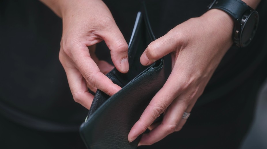 Šoférovi električky v Bratislave odovzdal cestujúci stratenú peňaženku. Jej obsah ho poriadne prekvapil