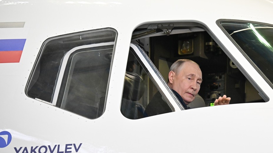 Malo byť Putinovou pýchou, no je z neho prepadák. Ruský konkurent Airbusu a Boeingu nemôže lietať za zlého počasia
