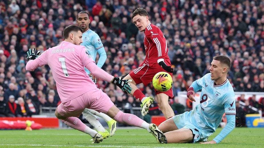 Neskutočný Dúbravka mužom zápasu. Liverpool si na Slovákovi vylámal zuby, neuspel ani z pokutového kopu